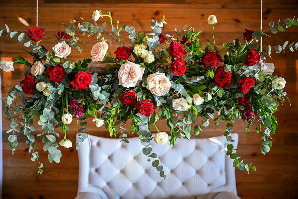 Red and white roses decoration