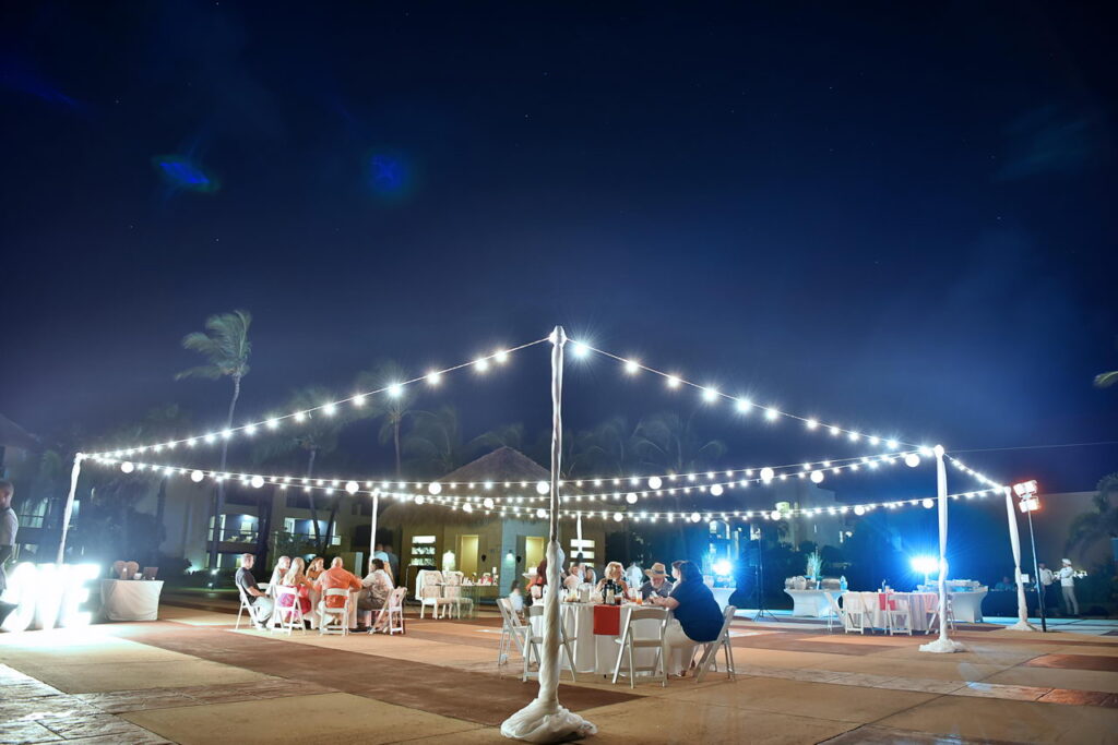 Isle of Wright Plaza at night photo by Photo Cine Art