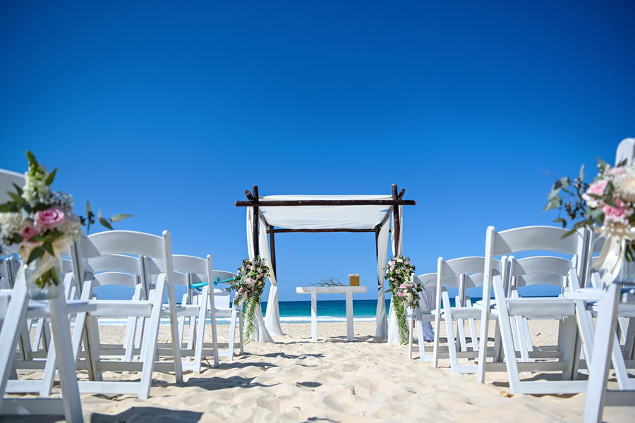 Gazebo at Hard Rock Hotel photo by Punta Cana wedding photographer