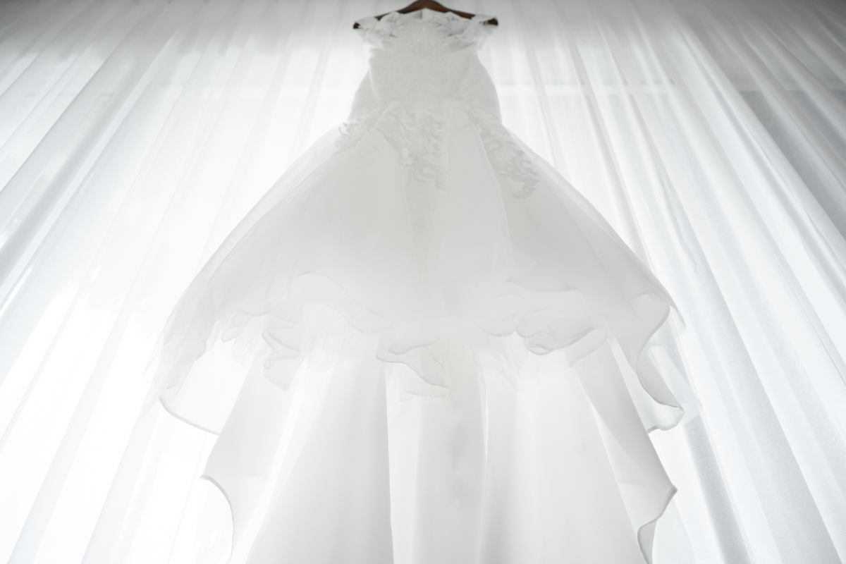 Bride dress at Hard Rock by Photo Cine Art