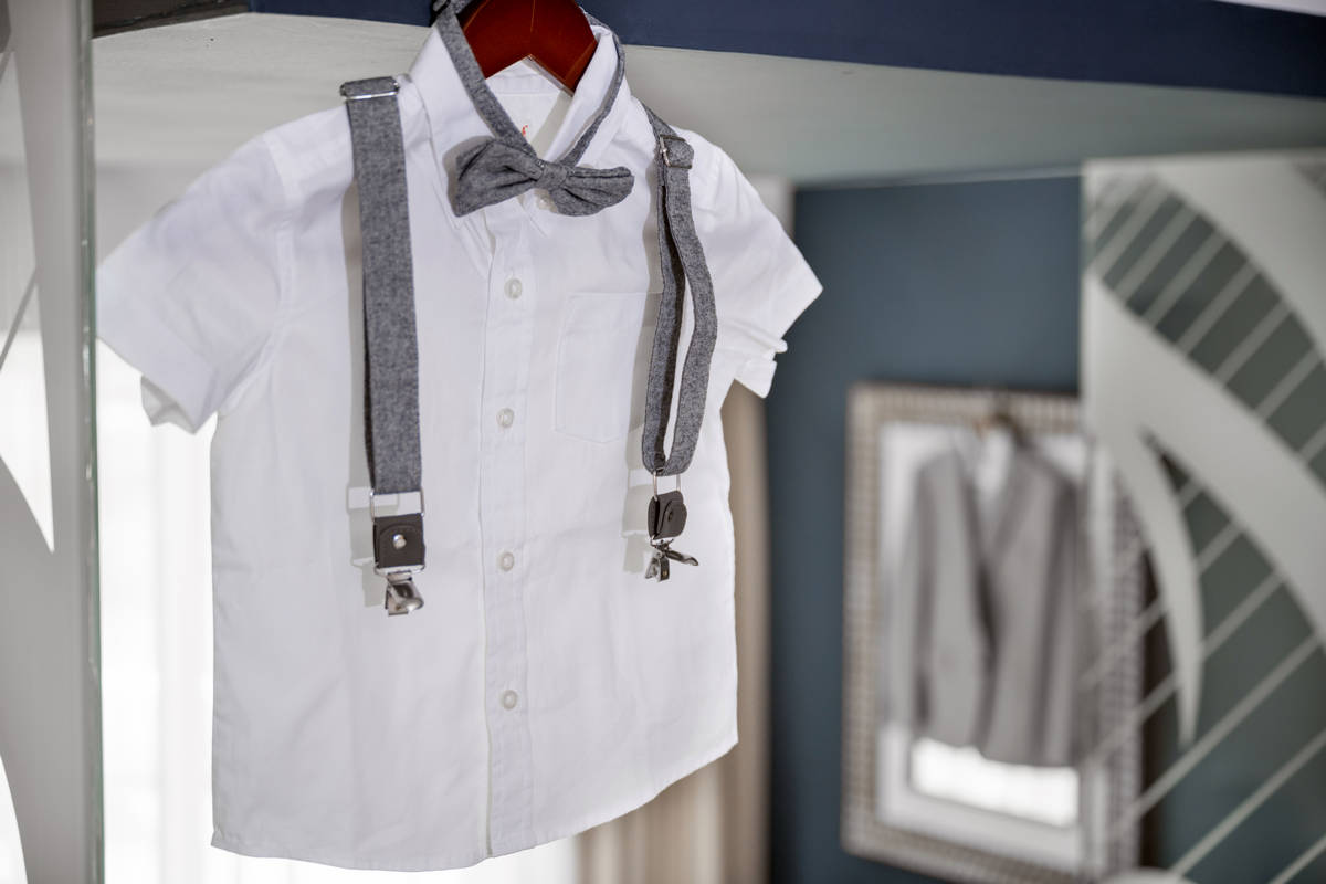 Groom and son clothes by Photo Cine Art
