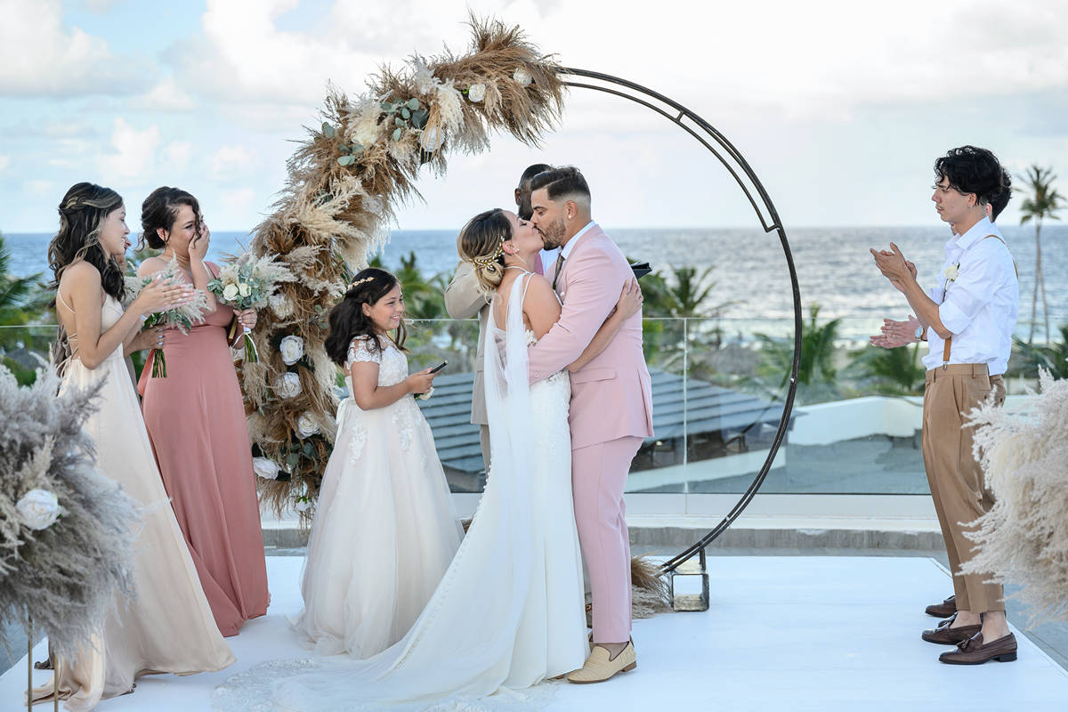 Ceremony at Macao rooftop terrace by Photo Cine Art