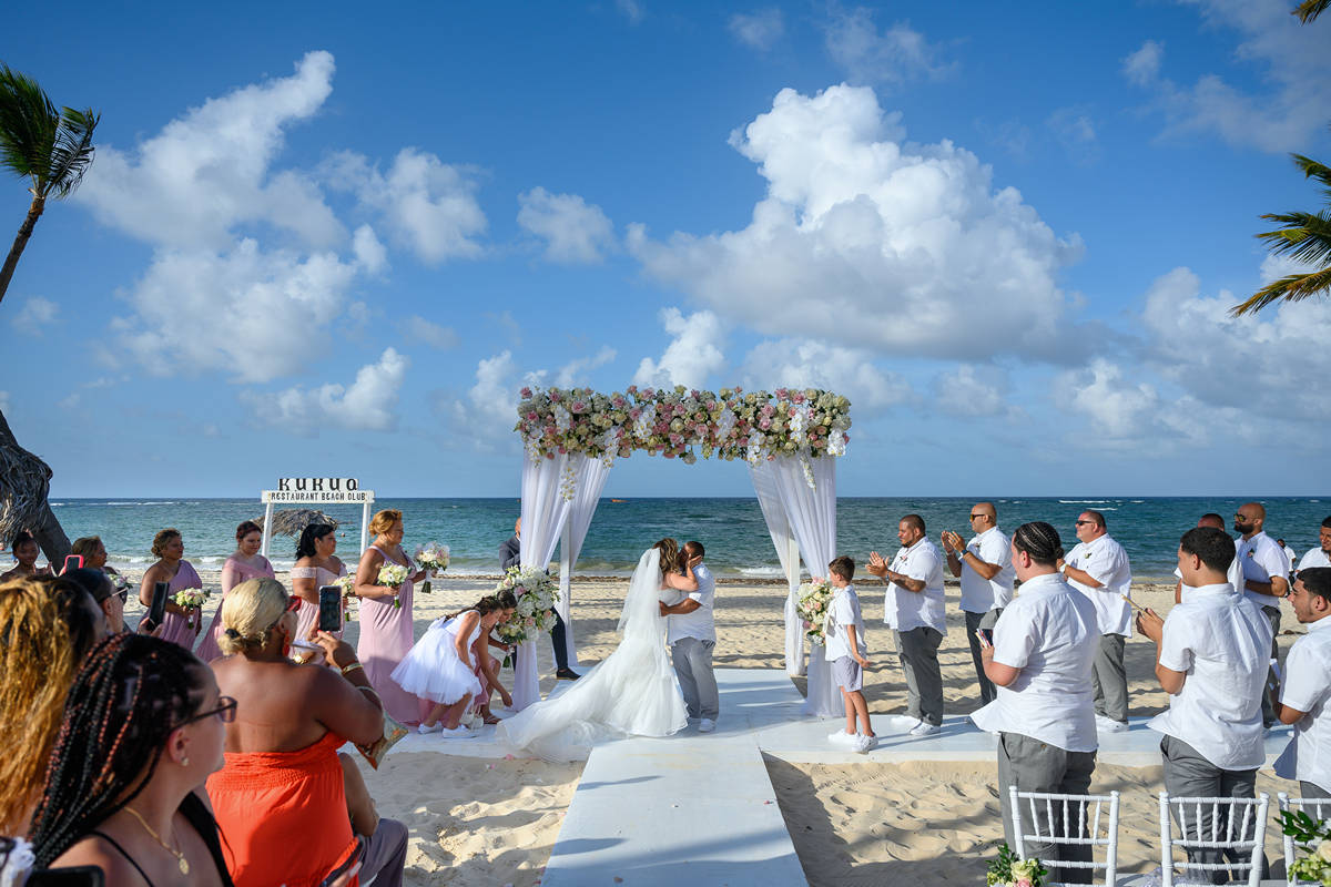 Kukua beach destination wedding at the beach