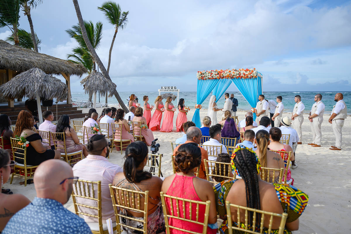 Destination wedding in Punta Cana by Photo Cine Art