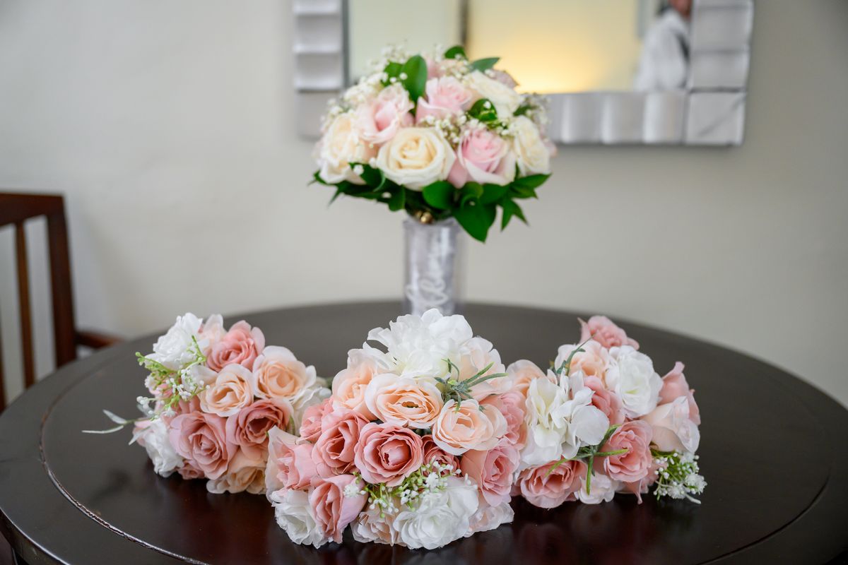 Dreams hotel wedding bouquet
