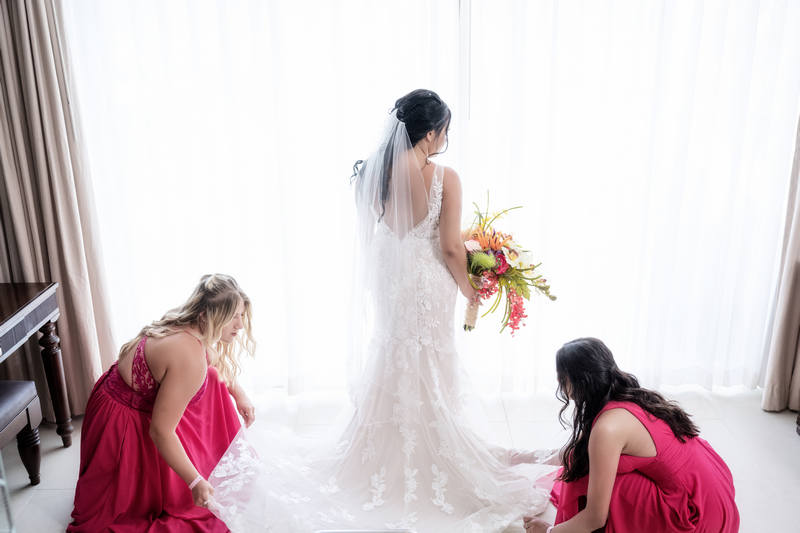 brides getting ready Hard Rock