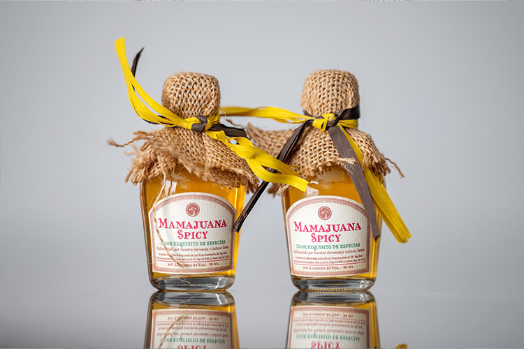 Dominican Rum Mamajuana small bottles