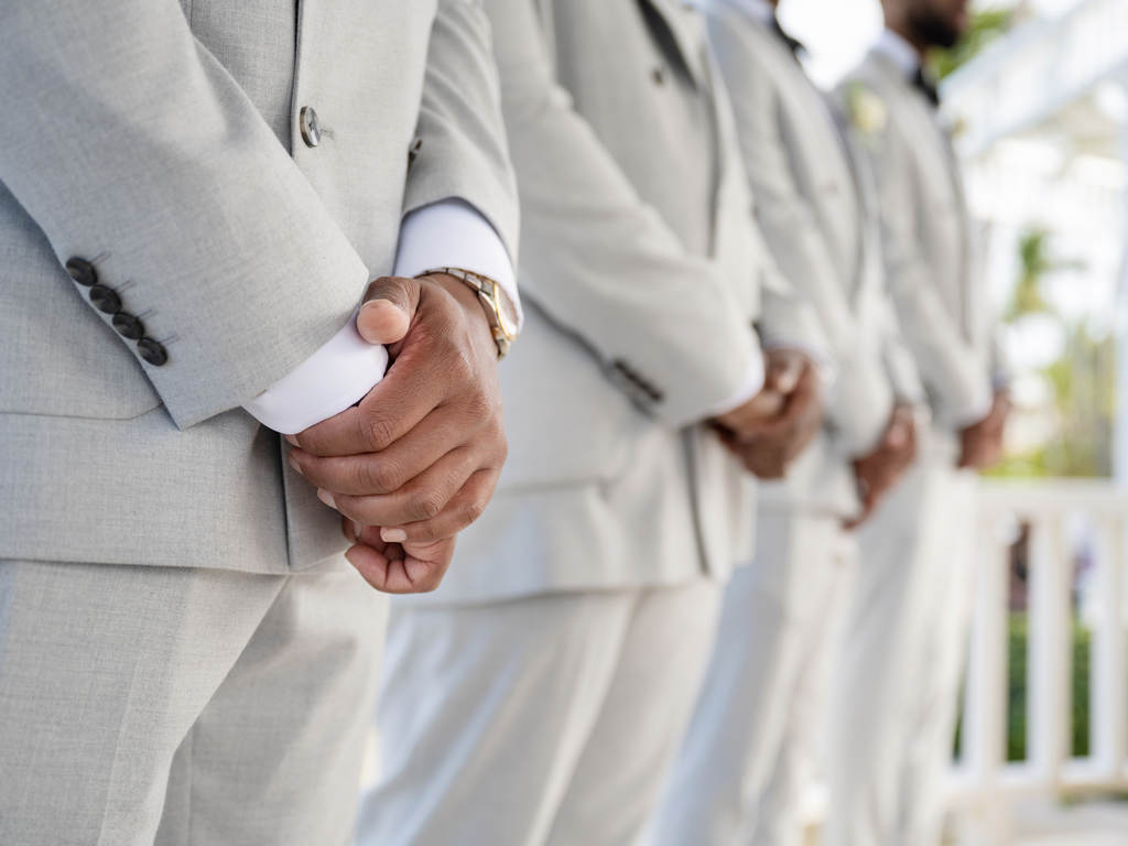 elegant groomsmen outfit 