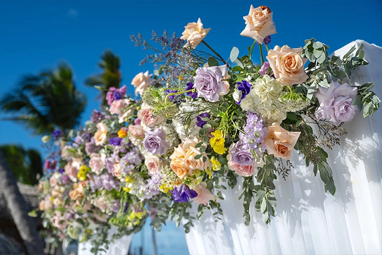colorful wedding flowers