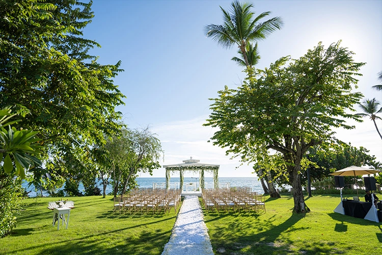 wedding venue with the ocean view